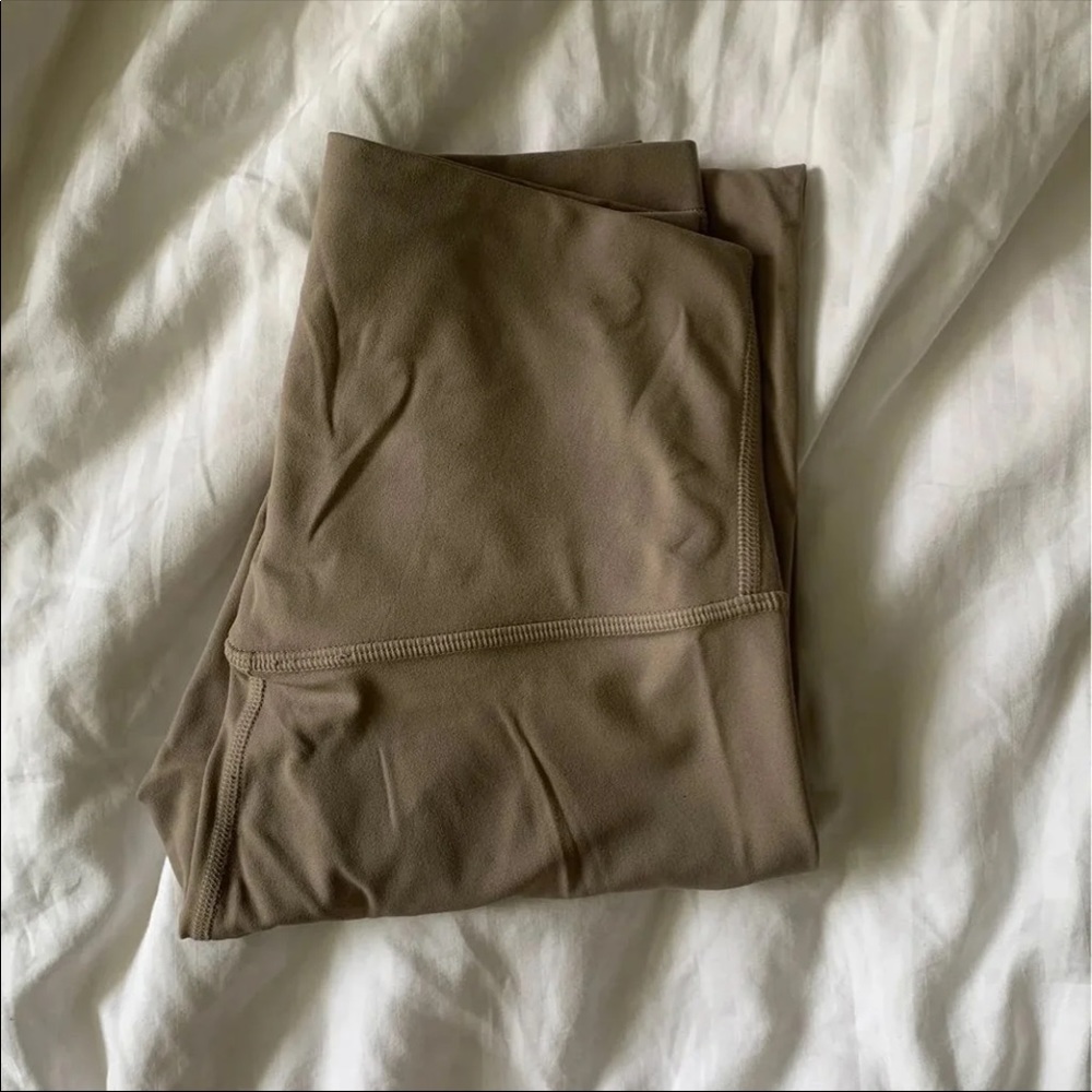 High waisted leggings